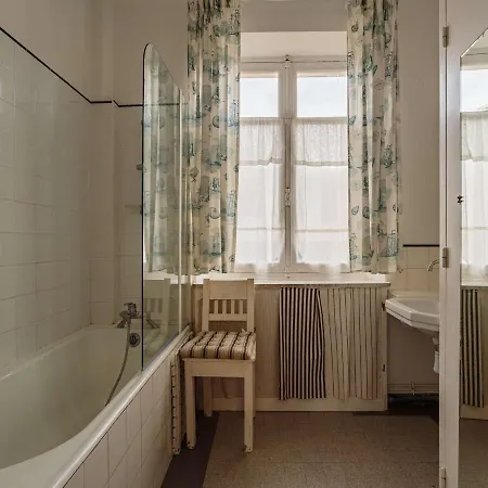 Apartment Au Charme Ancien Face A La Grande De - Fr-1-4-670 Saint-Jean-de-Luz